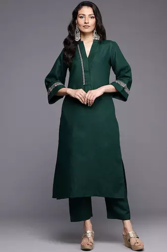 Ethnic Motifs Embroidered Thread Work Republic Day Kurta with Trousers