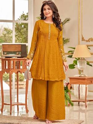 Women Ethnic Motifs Embroidered Pleated Thread Work Kurti with Palazzos 4