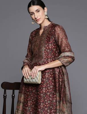 Women Floral Printed Regular Chanderi Silk Kurta with Trousers & With Dupatta 1