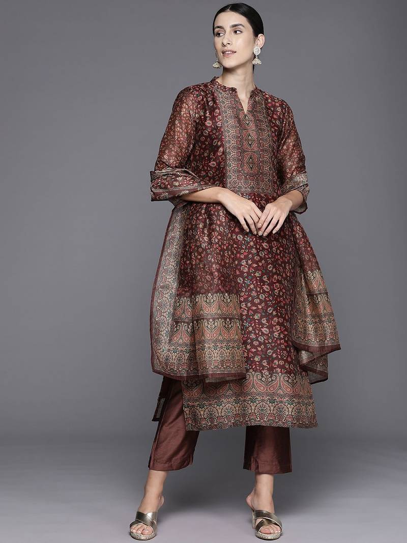 Women Floral Printed Regular Chanderi Silk Kurta with Trousers & With Dupatta