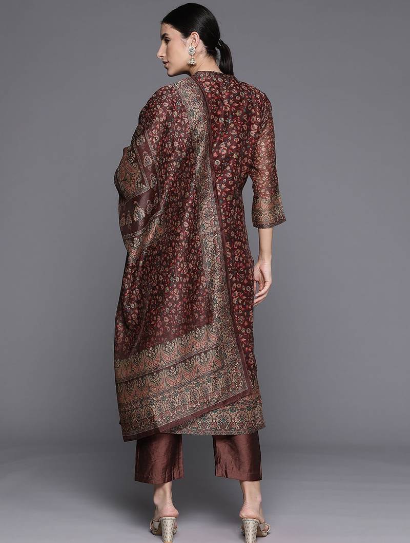 Women Floral Printed Regular Chanderi Silk Kurta with Trousers & With Dupatta