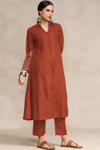 Women Panelled Sequinned Kurta with Trousers