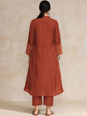 Women Panelled Sequinned Kurta with Trousers 6
