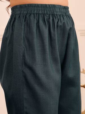 Embroidered Straight Sequinned Kurta with Palazzos 4