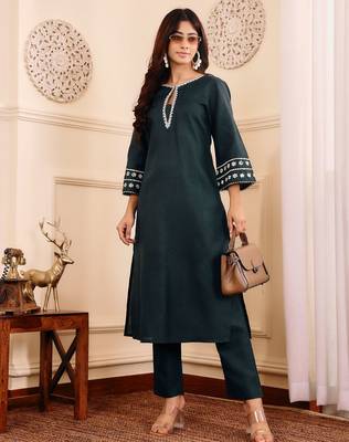 Embroidered Straight Sequinned Kurta with Palazzos 7