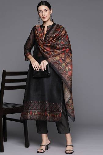 Women Printed Regular Chanderi Silk Kurta with Trousers & Dupatta
