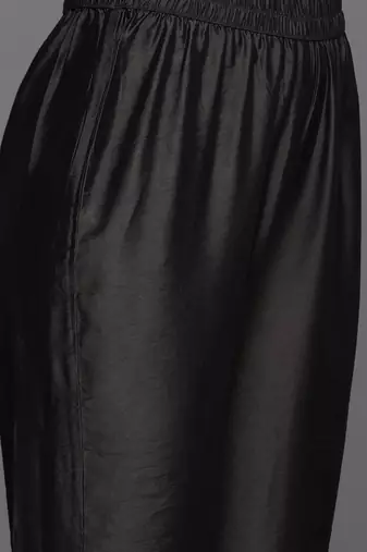 Women Printed Regular Chanderi Silk Kurta with Trousers & Dupatta