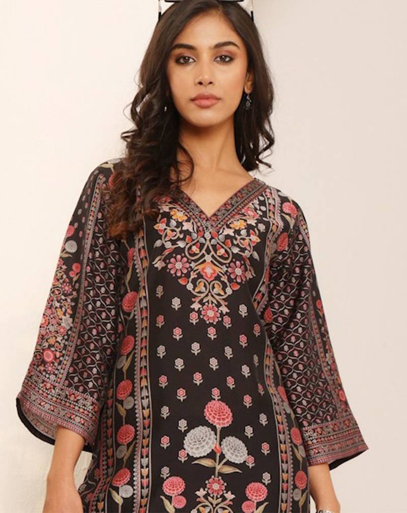 Floral Printed V-Neck A-Line Chanderi Straight Kurta with Trousers