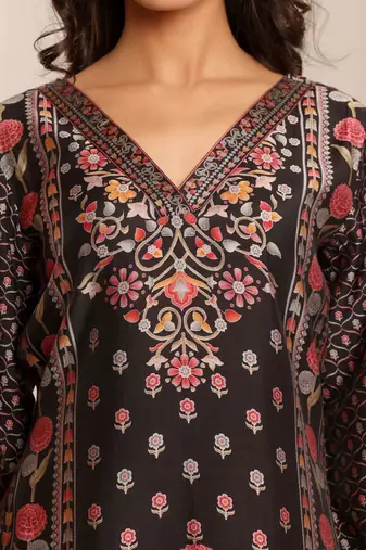 Floral Printed V-Neck A-Line Chanderi Straight Kurta with Trousers