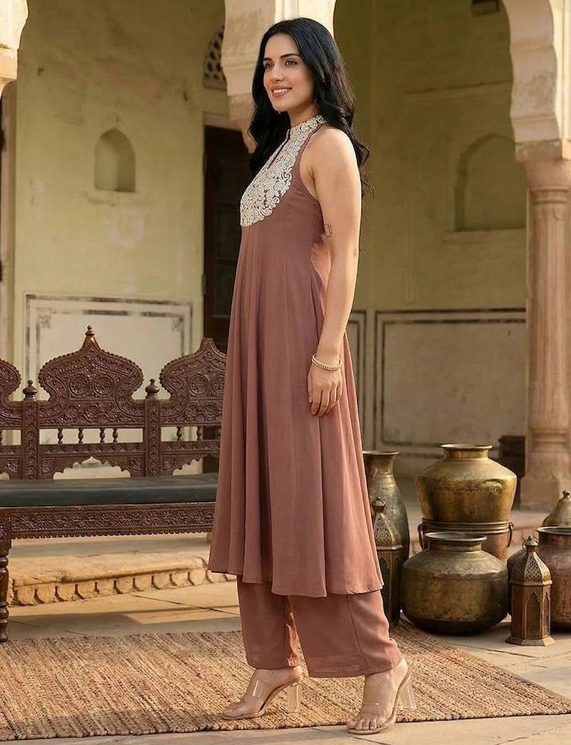 Floral Embroidered Panelled Georgette Anarkali Kurta With Trouser