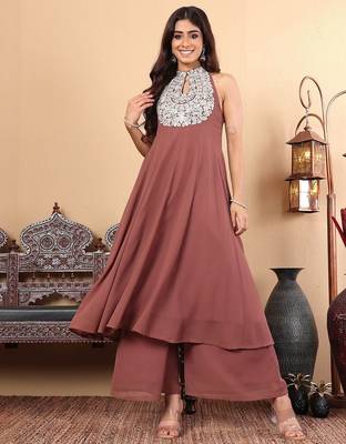 Ethnic Motifs Yoke Design Panelled Thread Work Anarkali Kurta with Trousers 1