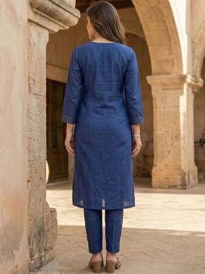 Women Regular Kurta with Trousers & With Dupatta 3