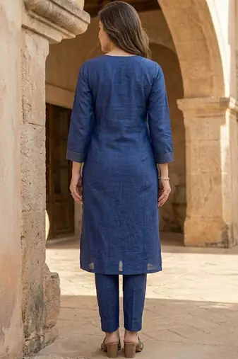 Women Regular Kurta with Trousers & With Dupatta