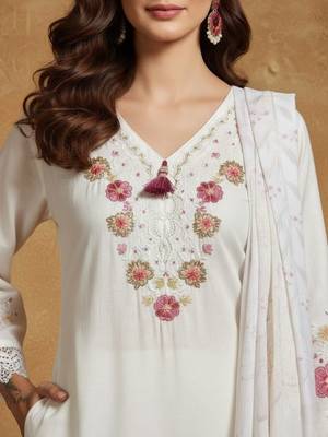 Women Floral Embroidered Regular Thread Work Pure Cotton Kurta with Palazzos & With Dupatta 5