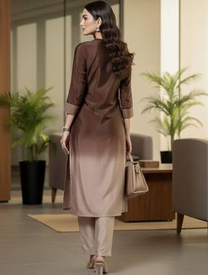 Women Ombre Dyed Regular Thread Work Kurta with Trousers 4