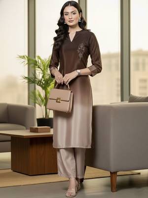 Women Ombre Dyed Regular Thread Work Kurta with Trousers 7