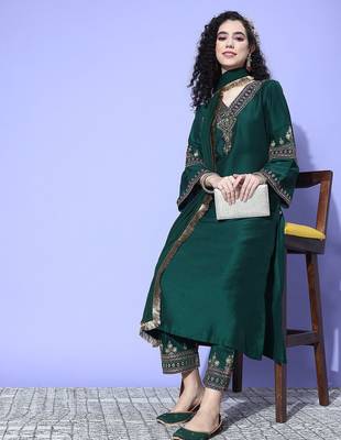 Green Zari Embroidered Flared Sleeves Kurta with Trouser & Dupatta 1