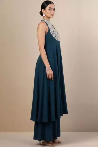 Women Ethnic Motifs Embroidered Panelled Thread Work Georgette Kurta with Palazzos