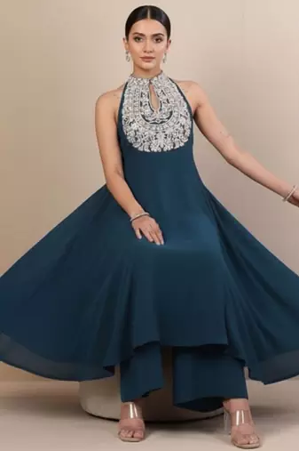 Women Ethnic Motifs Embroidered Panelled Thread Work Georgette Kurta with Palazzos