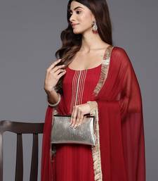 Maroon Gota Detailed Sleeveless Kurta with Trouser and Dupatta