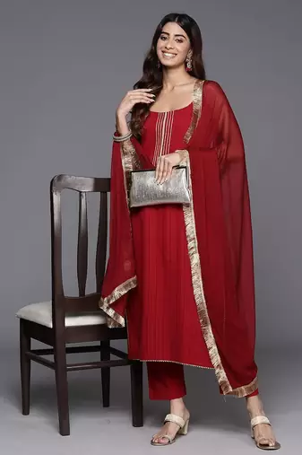 Maroon Gota Detailed Sleeveless Kurta with Trouser and Dupatta