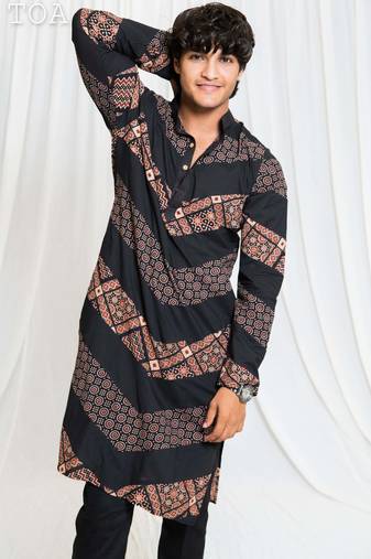 Shades of ajrakh - alternate zag - black
