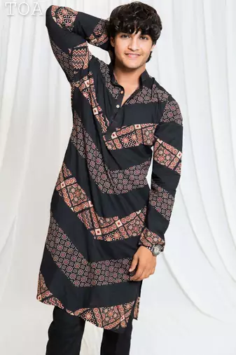 Shades of ajrakh - alternate zag - black
