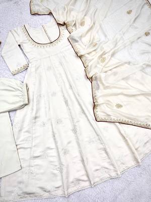 Cream roman cotton embroidered gown set with organza dupatta 3
