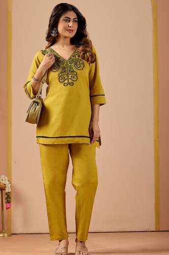 mustard cotton hand work co-ord set with pocket 