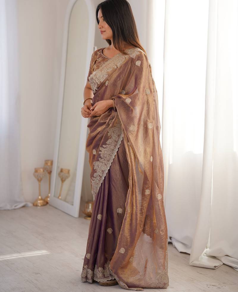Brown fendy crush zari embroidered saree with unstitched blouse