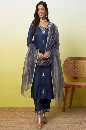 Floral embroidered silk blend v neck kurta trouser & dupatta set