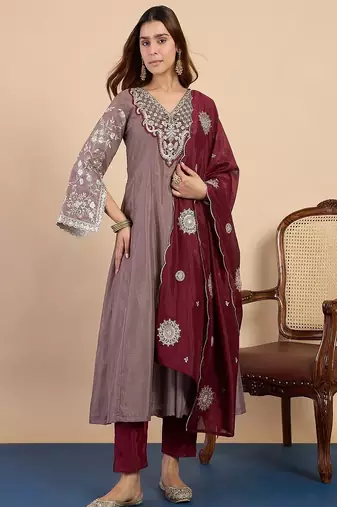 Floral embroidered silk blend v neck kurta trouser & dupatta set