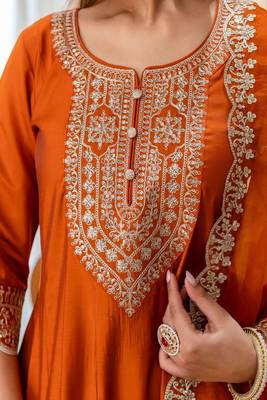 Floral embroidered silk blend round neck kurta trouser & dupatta set 4