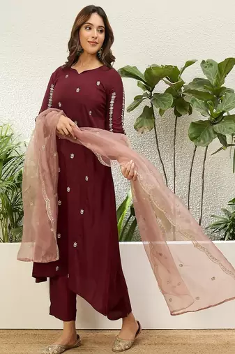 Floral embroidered chinon round neck kurta trouser & dupatta set