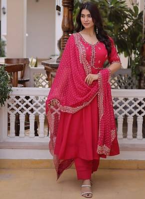 rani pink mal chanderi anarkali suit with beads & thread embroidery 4