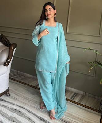sky farshi salwar set with silk kurta & dupatta 4