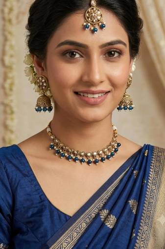 Blue antique-plated agate stone necklace set with earrings & maang tikka
