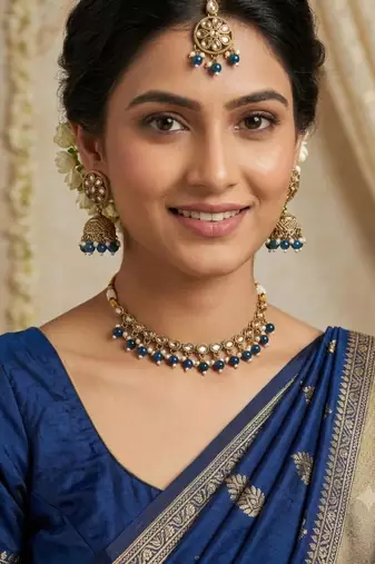 Blue antique-plated agate stone necklace set with earrings & maang tikka