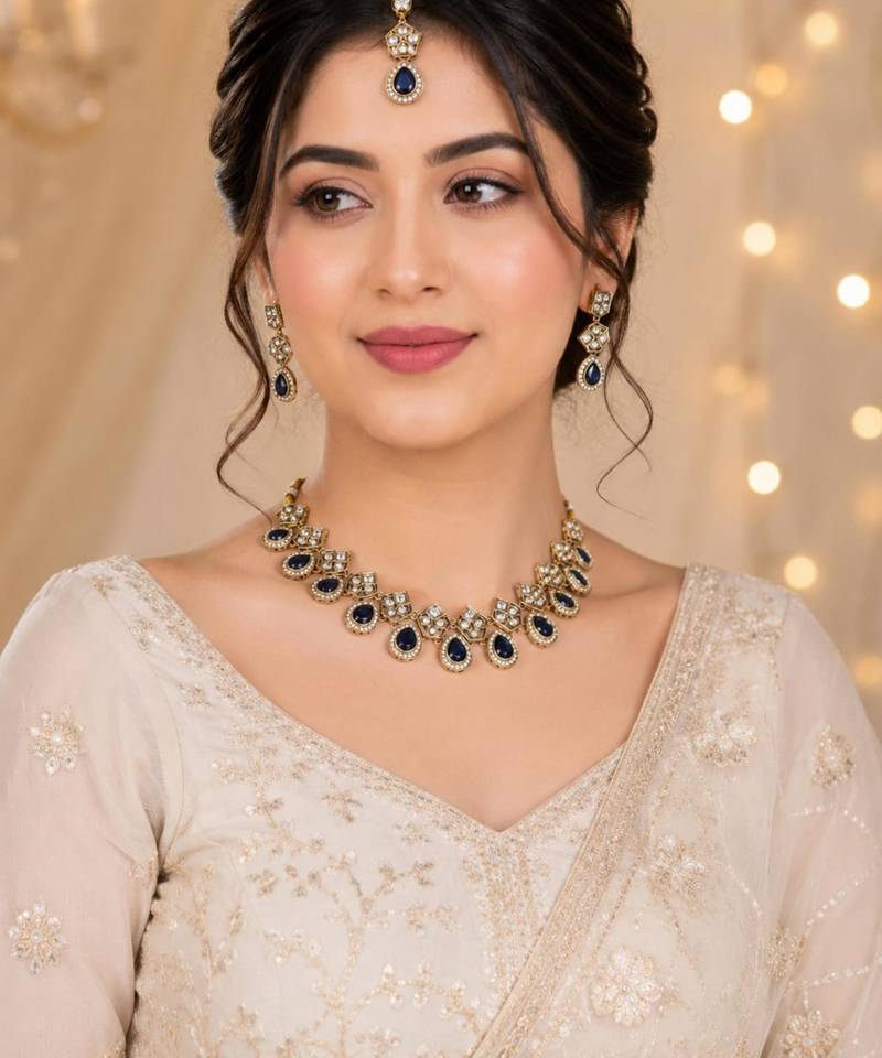 Blue antique-plated agate stone necklace set with earrings & maang tikka