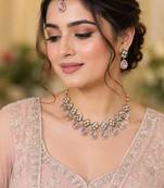 Pink antique-plated agate stone necklace set with earrings & maang tikka