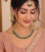 Green antique-plated agate stone necklace set with earrings & maang tikka