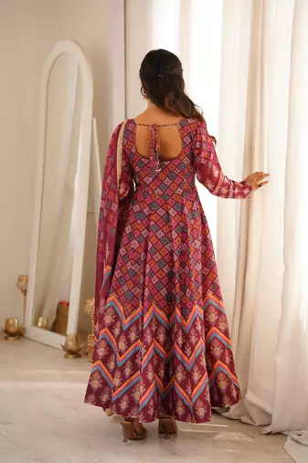Printed muslin gown set with organza dupatta