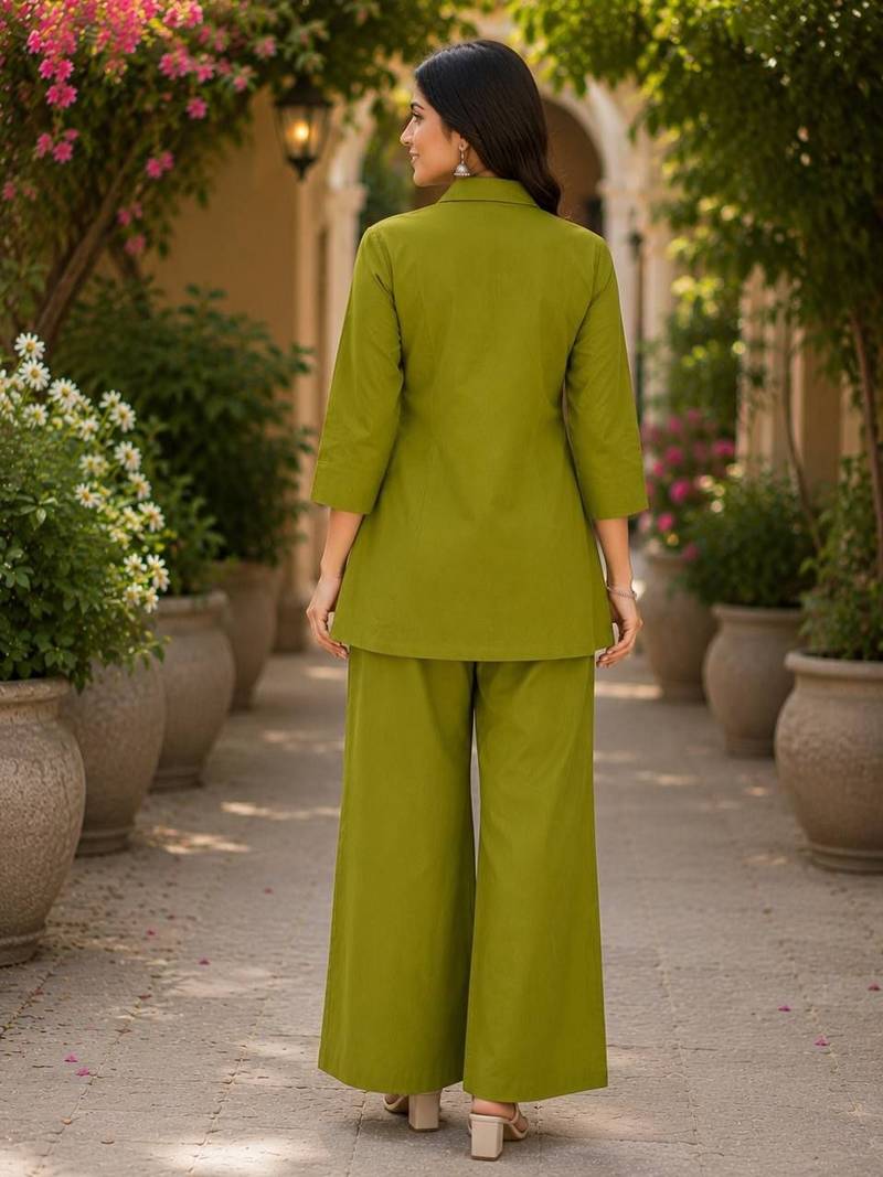 Green cotton blend embroidered tunic and palazzo co-ord set
