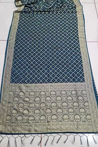 peacock blue art silk Saree With Blouse Piece.