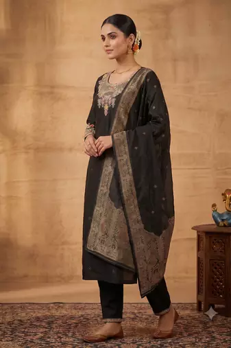 Black embroidered silk blend straight kurta pant set with dupatta