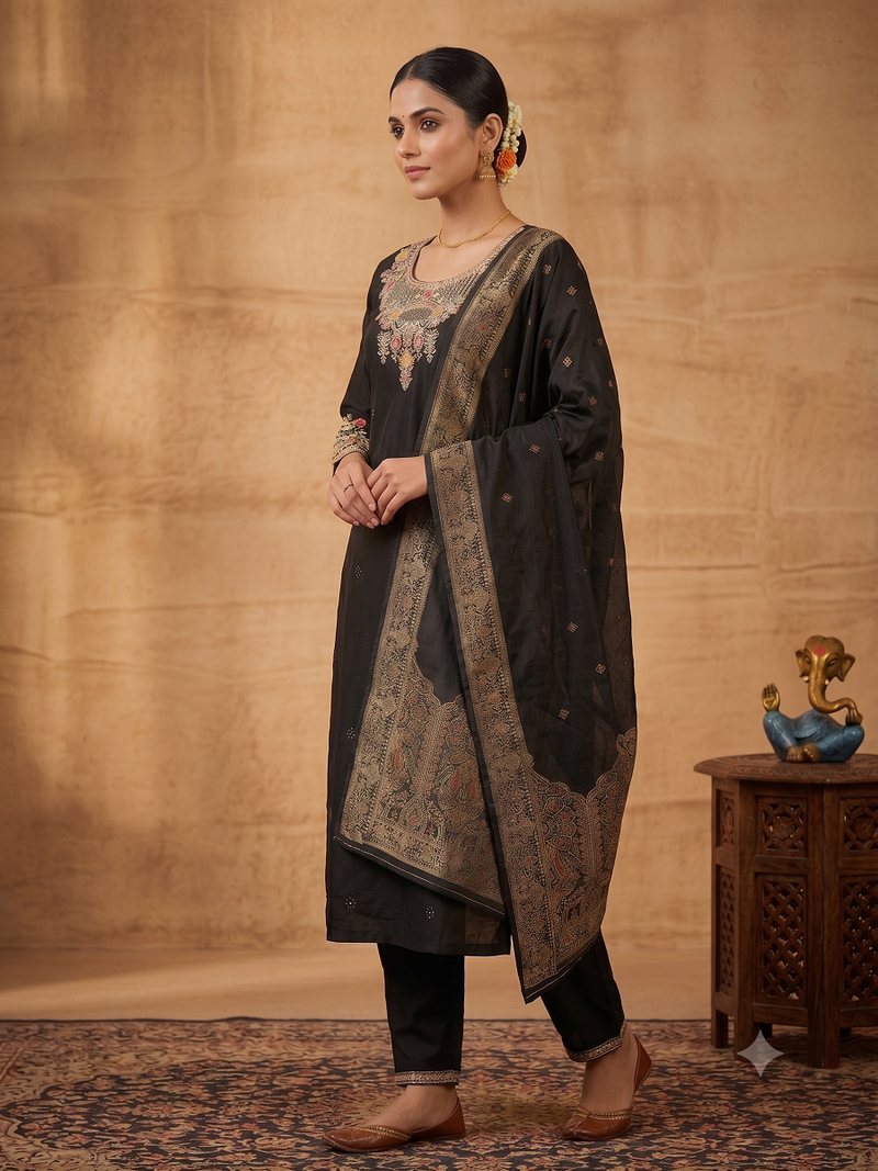Black embroidered silk blend straight kurta pant set with dupatta