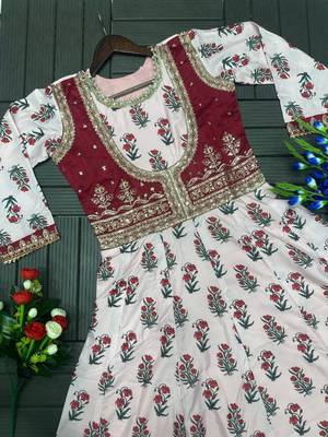 Baby Pink Color Designer Embellishment Embroidery Sequins Work Crep Printed Gown Set 5