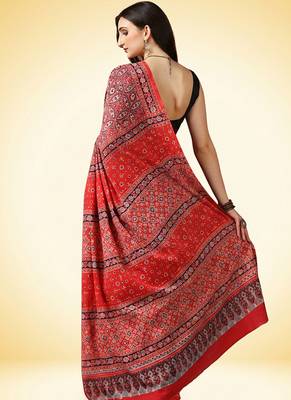 Crimson red ajrakh printed cotton saree 5