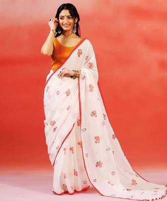 Ivory red floral printed handloom khadi saree 1