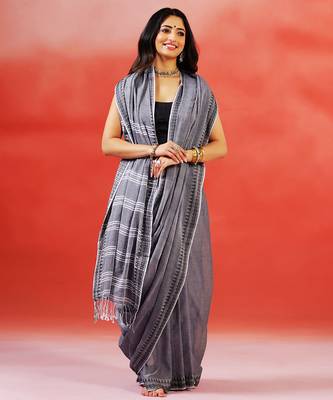 Charcoal grey handloom khadi saree 1
